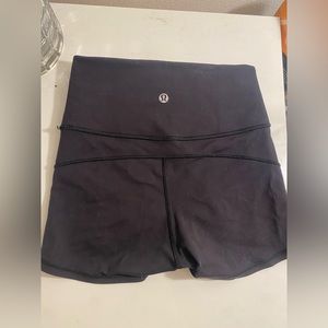 Lululemon In- Movement shorts